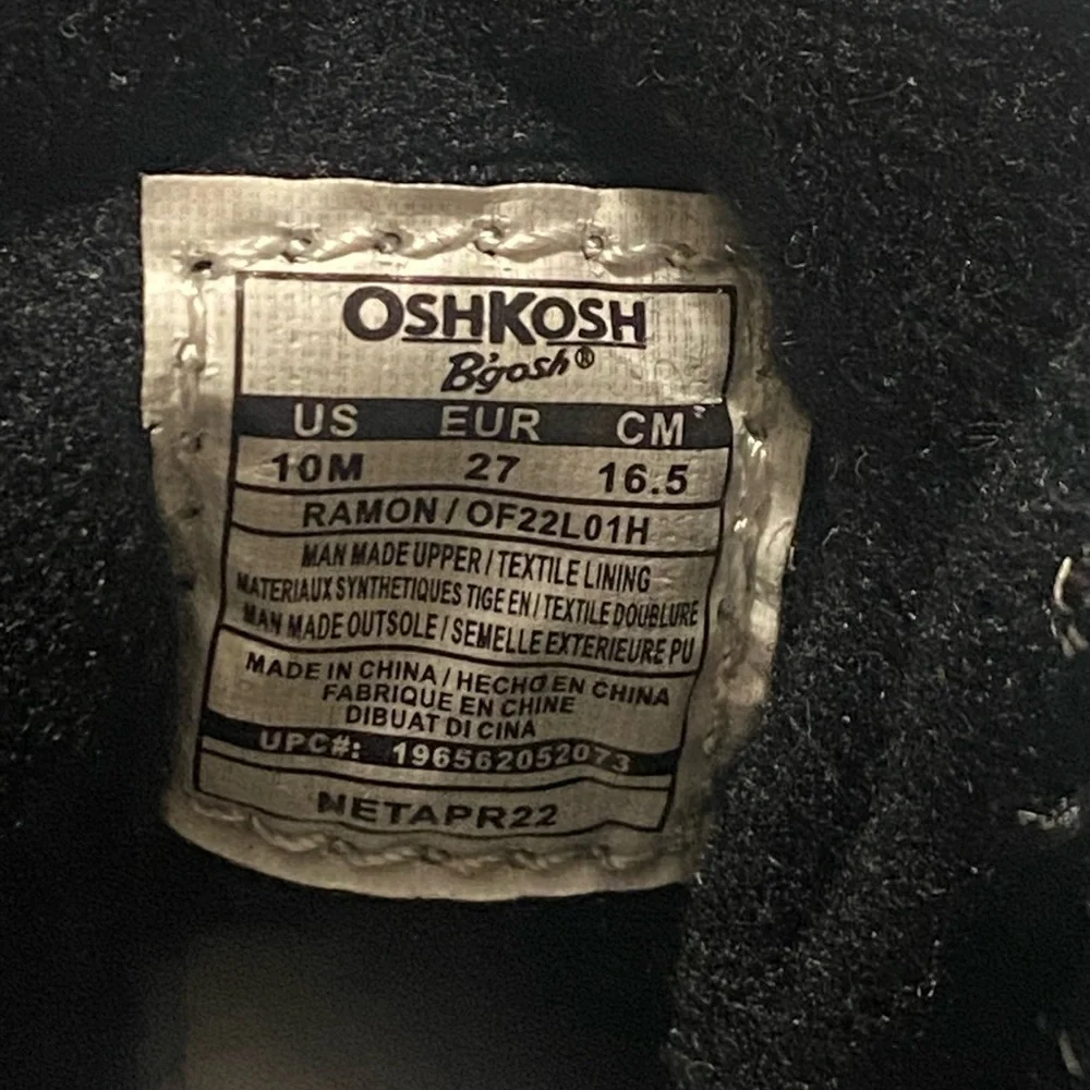 OshKosh B'gosh Black boots NWT